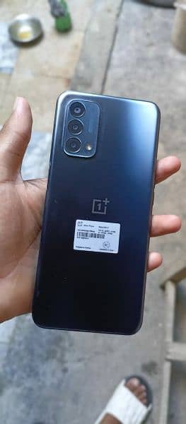 one plus 5g gaming phon hai bilkol ok jis bhai ko chaye wo rbta kry 1