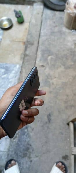 one plus 5g gaming phon hai bilkol ok jis bhai ko chaye wo rbta kry 2