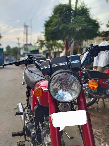 YAMAHA 4 stroke (Honda,China,Suzuki CD Pridor 70,100,125 se behtar) 10