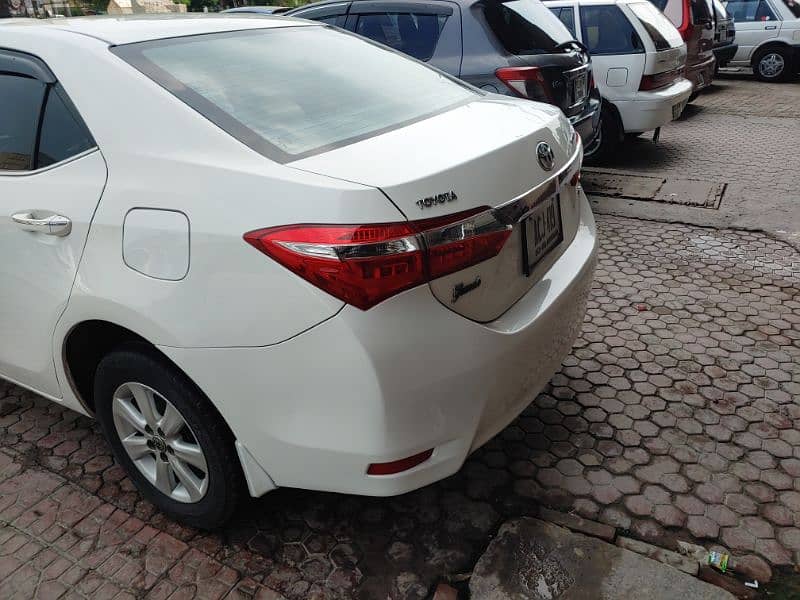 Toyota Altis Grande 2016 model registered in 2017 6