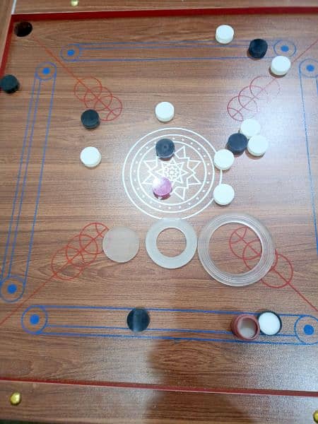 wooden carrom board with piece(03057311715) 1