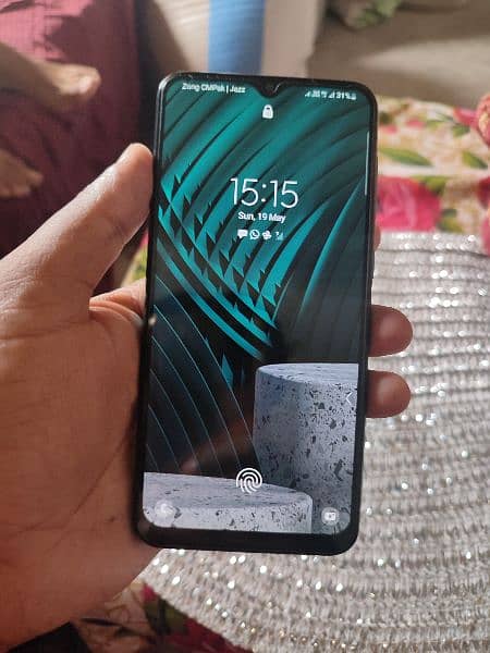 Samsung Galaxy A30S 4/128 finger in display. sale and exchange. 6