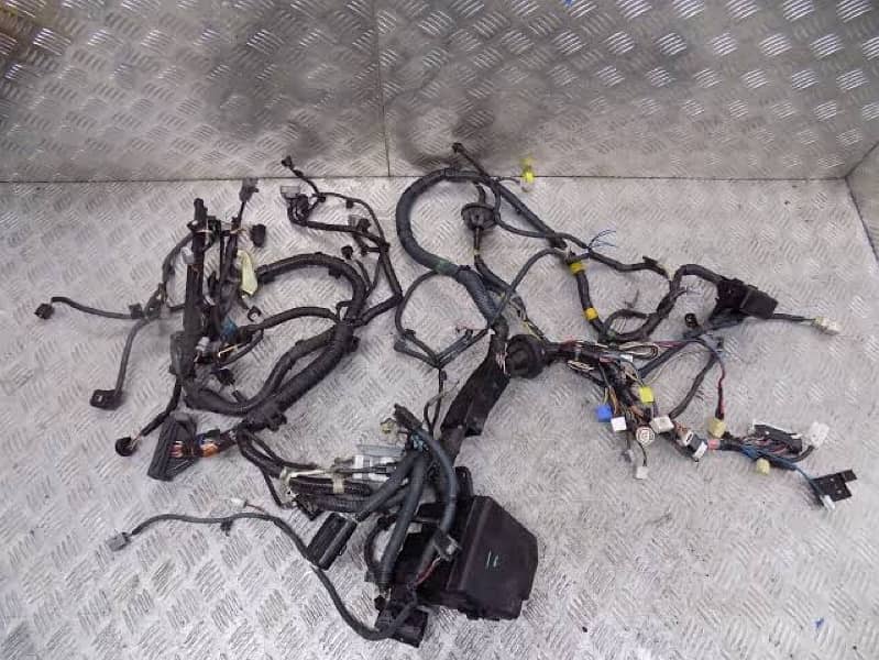 vitz 2006-2008 engine Room wiring 1