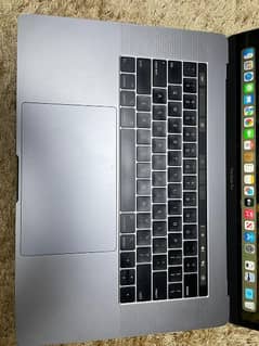 Azadi Deal MacBook Pro 2017 i7