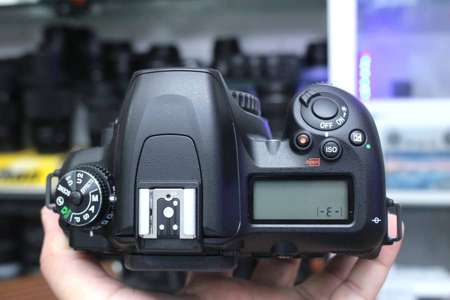 Nikon D7500 Body Only 5