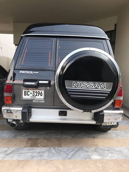 Nissan Patrol 1992 2