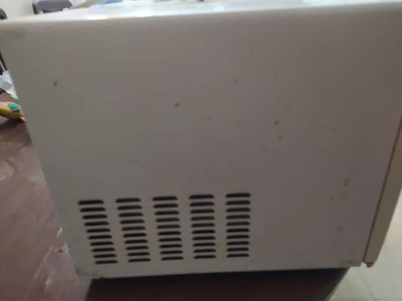 Microwave Oven Used 1