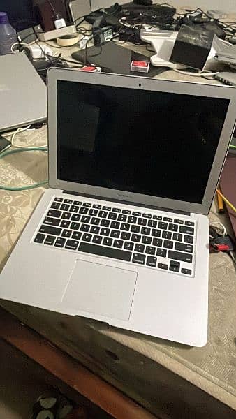 mac book air 2017 57k 1