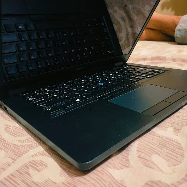 Dell Latitude 5480 Core i5 6th Generation HQ Processer. 10