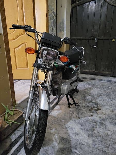 Honda CG 125 2023 Model Lush Condition 2