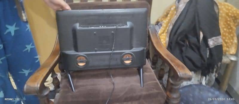 Samsung cable TV 20inches all working no scratches condition 10-10 1