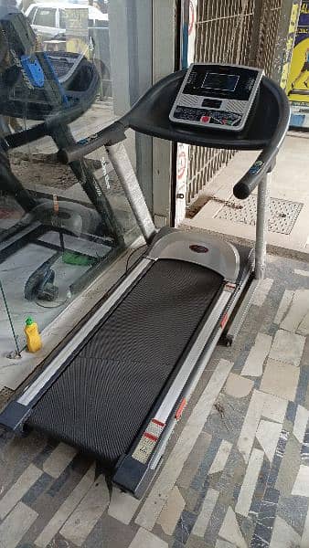 Treadmill 125kg supported With features dual motor automatic incline 1