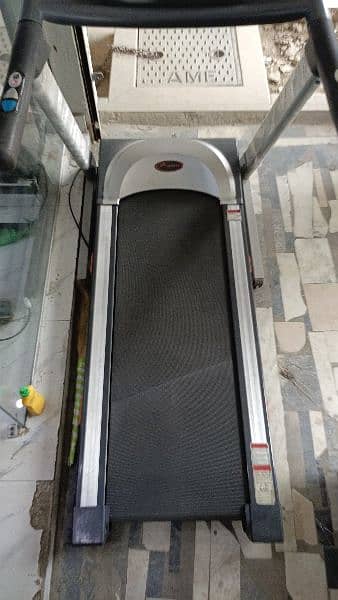 Treadmill 125kg supported With features dual motor automatic incline 2