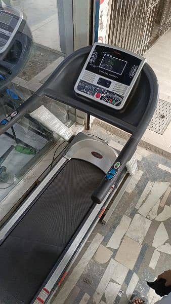 Treadmill 125kg supported With features dual motor automatic incline 7