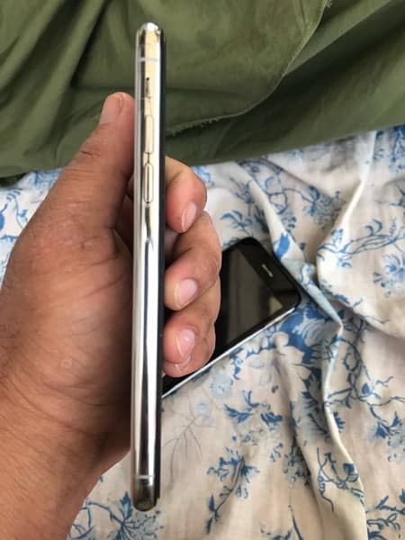 iPhone X 64 GB 2