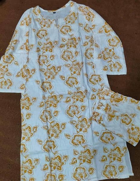 2 PCs Stitched Printed Suits 2