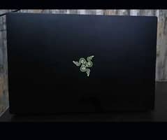 Razer Blade 15– i7-8750H,GTX 1070 Max-Q,FHD 240hz 16/256 Gaming Laptop