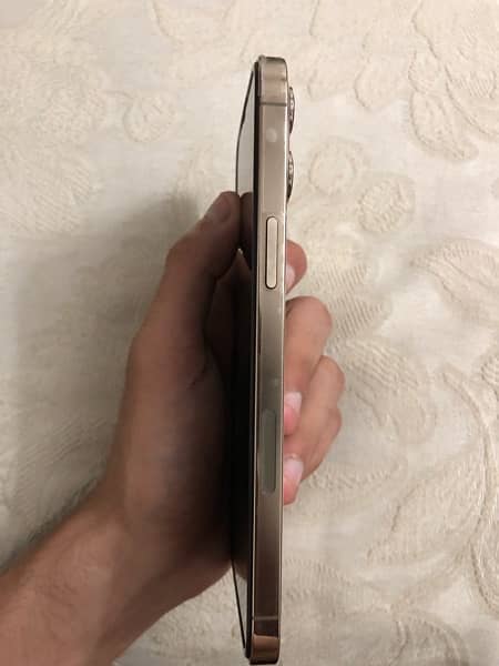 iPhone 12pro max non pta 1