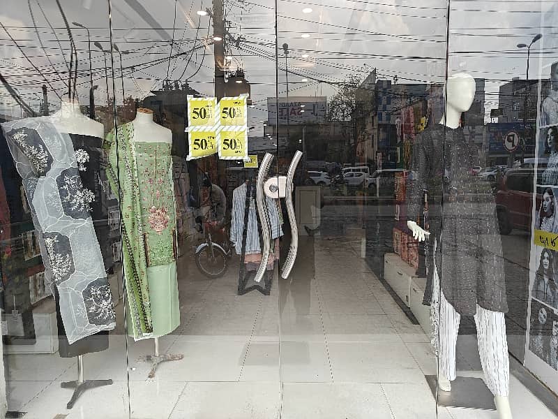 850SQFT GROUND FLOOR SHOP FOR RENT MAIN ROAD JOHAR TOWN 0