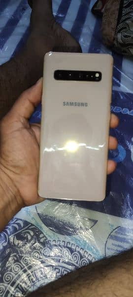 Samsung S10 plus 5g  256gb 7