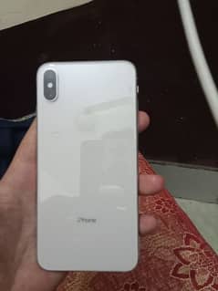 I phone mxmax non PTA 64gb 78 battery helth