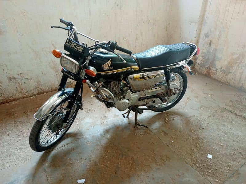 Honda cg 125 self start 2022 amount 180000 6