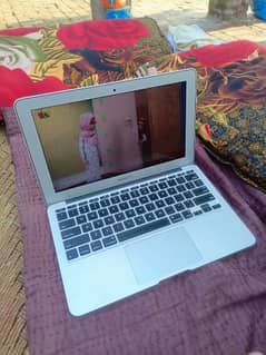 MacBook air 2015 8/128 gb