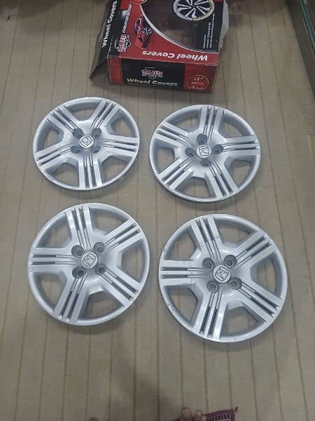 Honda city 2009 orignal honda company wheel cups 0