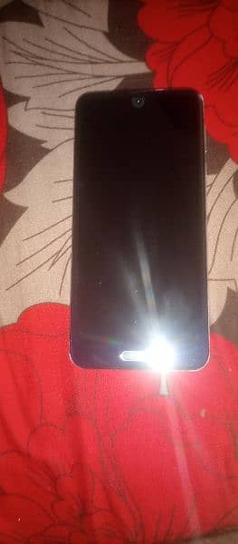 SHARP AQUOS R2 PTA BLOCKED 4GB RAM 64 GB MEMORY. 2