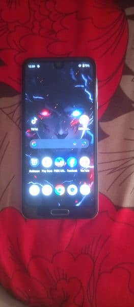 SHARP AQUOS R2 PTA BLOCKED 4GB RAM 64 GB MEMORY. 7