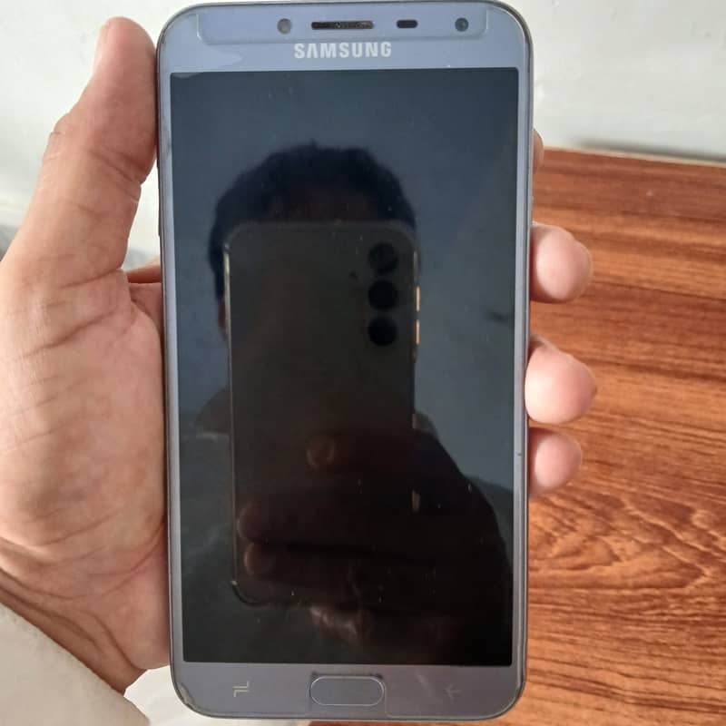 Galaxy J4,  Dual sim, ,   No open Repair, 9/10 condition 4