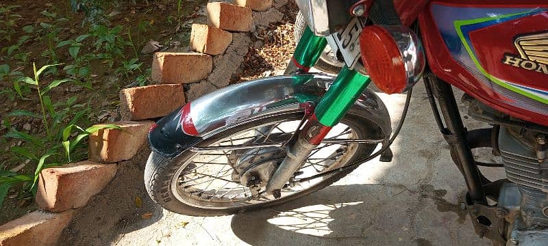 my Honda 125 2017 model nmbr vehari nmbr is for sale 1.30 1