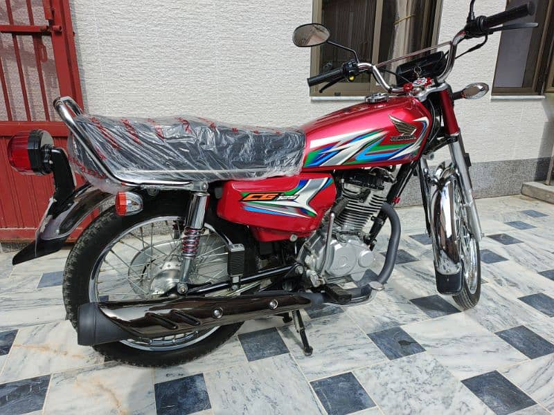 Honda CG 125 ( 2023 model) 1