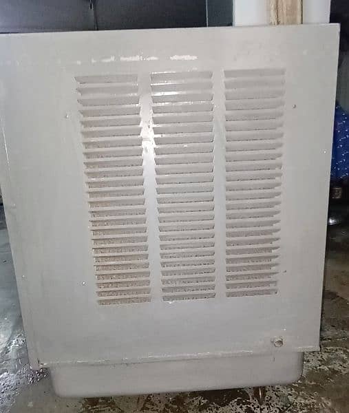 Room cooler with metal body 5