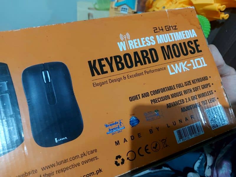 lunar wireless keyboard 3