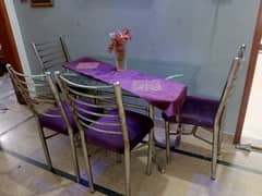 4 seater dinning table