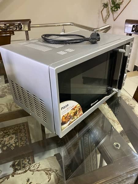 Dawlance microwave 1