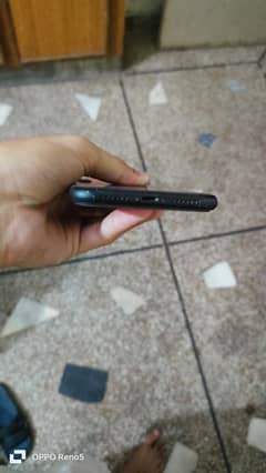 iPhone XR black