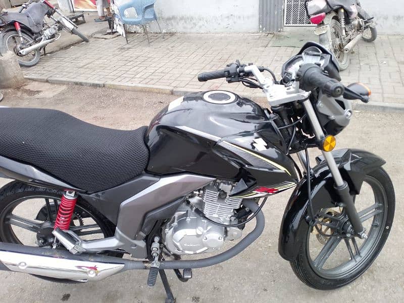 Suzuki gsx 125 3