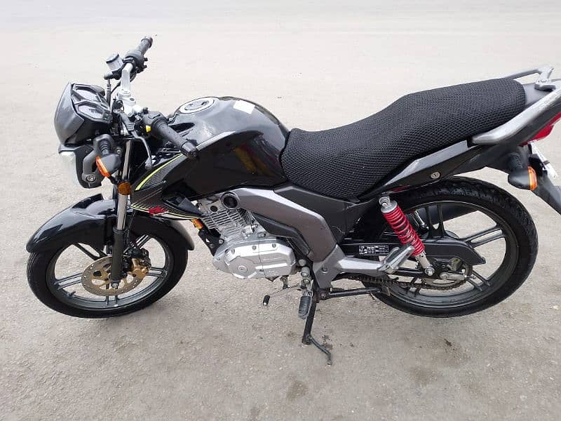 Suzuki gsx 125 7