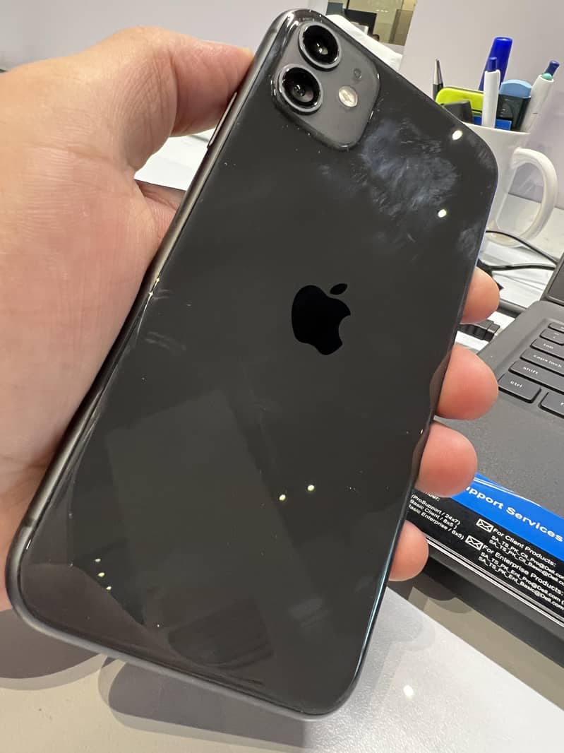 iPhone 11 - PTA Approved - 128 GB 4