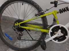 bicycle for sale with 7 shift gears almost new