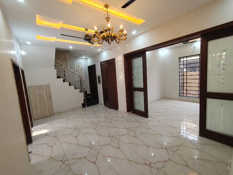 5 Marla, Beautiful Brand New Triple Storey House For Sale At Hot Location In Etihad Town C Block Phase 1 10