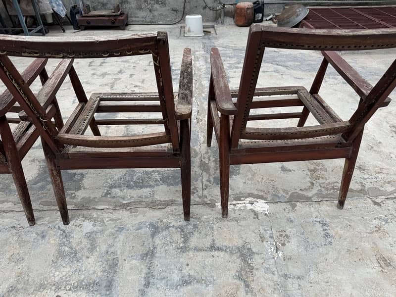 4 Wooden Chairs 10