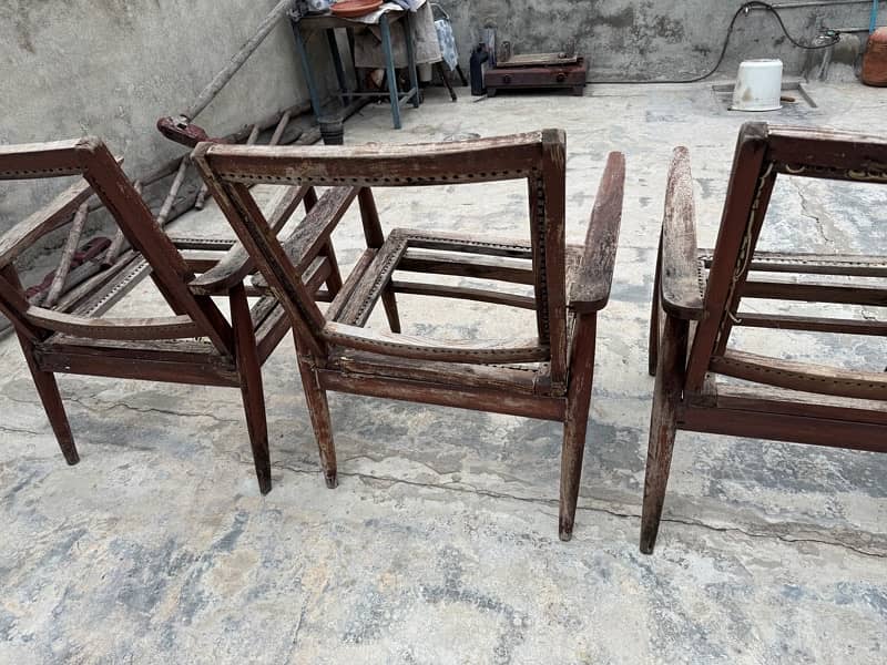 4 Wooden Chairs 12