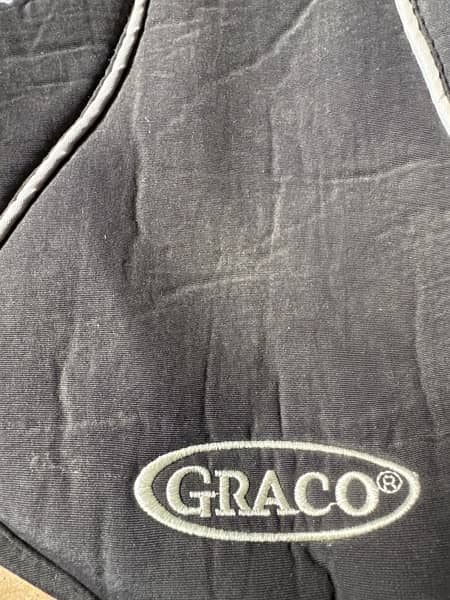 Graco baby carrier 3