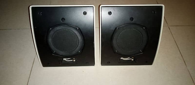 Q Acoustics bookshelf speakers 4