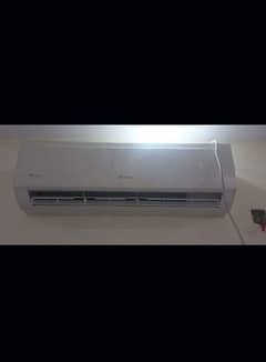 gree 1.5 ton DC inverter AC jumbo size outdoor 03044151987