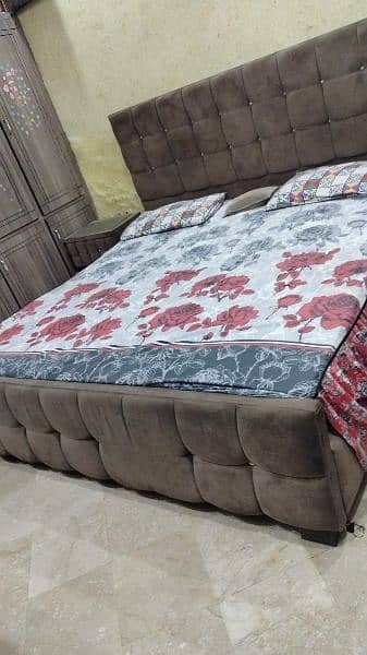 bed / bed set / double bed / king size bed / poshish bed / furniture 0