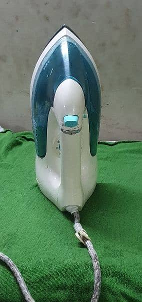 LG fishron steam iron made in korea 1